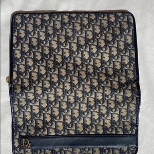 Dior wallet